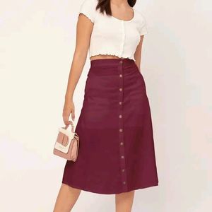 Button front crisscross Back skirt