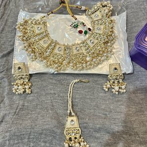 Heavy Necklace With Earrings And Maangtikka