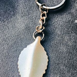 Leaf Keychain