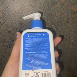 Derma Co Niacinamide Cleanser