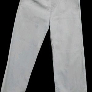 Light Denim Wide- Leg Jeans: Classic Style
