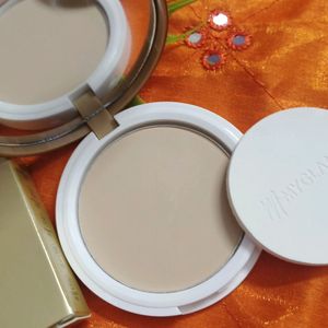 Myglamm Super Serum Compact With Hyaluronic Acid