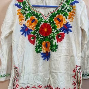 Short Chikankari Kurti