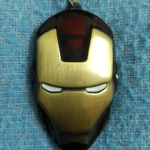 Marvel Iron Man Helmet Metal Keychain