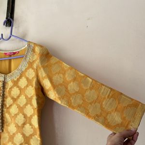 Full Body Work Yellow Kurta