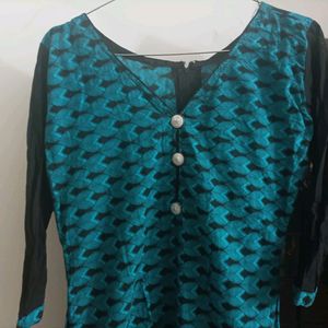 New Unused Kurtha Top,Price Negotiable