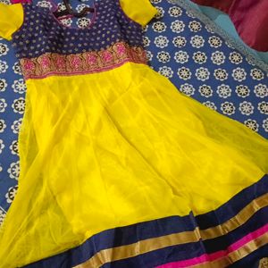 Churidar With Yellow Pant And Dupatta