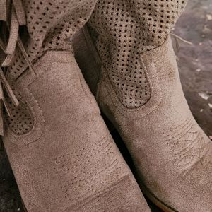 Women Suede Fringes Boots