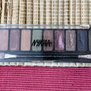 Eyeshadow Nykaa Brand