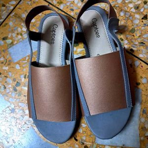 Flat Sandal