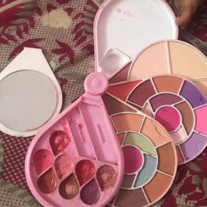 Makeup Box