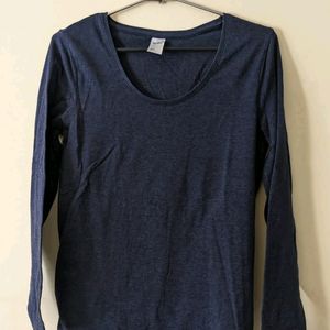 Full Sleeves Round Neck Fitted Top