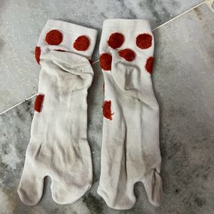 Red Dot Socks