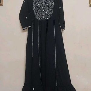 Very Beautiful Long Gown Combo 400rs