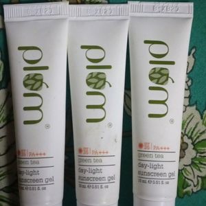 3 Plum Daylight Sunscreen Gel SPF Thirty Five