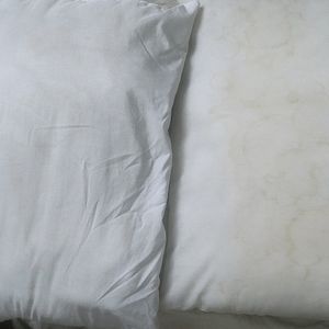 2 Pillows