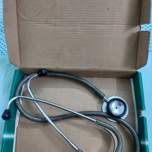 Medico's Essential-stethoscope!!