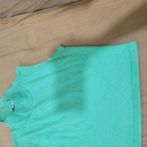 GREEN TANK TOP Mid NECK