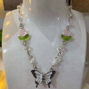 Magnetic Butterfly ,tulip Necklace