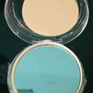 Lakme 9-5 BB Flawless Pressed Powder