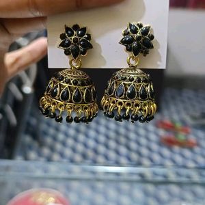 Black Jhumka