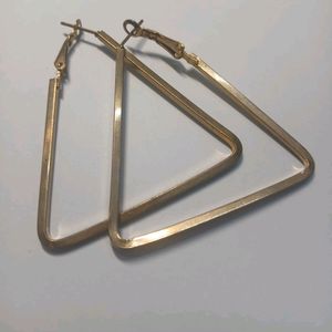 Minimalistic Medium Golden Triangle Earrings💫