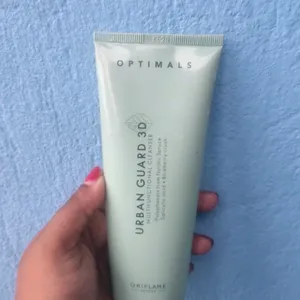 Oriflame  3D Multifunctional Cleanser