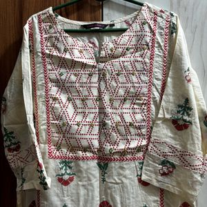 Decent, simple, sober Kurti