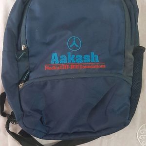 Combo Aakash Institute Bag & Neet Test Papers