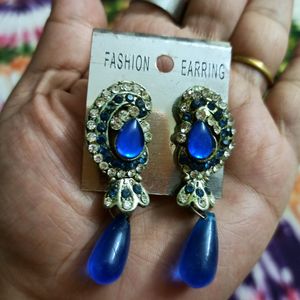 1+1 Traditional Ear Ring Combo In Blue & White