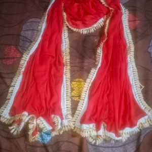 Red Dupatta