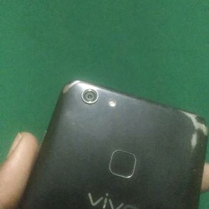 Vivo V7+