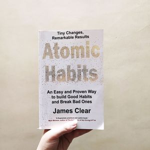 Combo Set Atomic Habits and The Habit of Winning