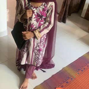 6 Years Old Girls Dress Pakistani Onlye 1 Time Use