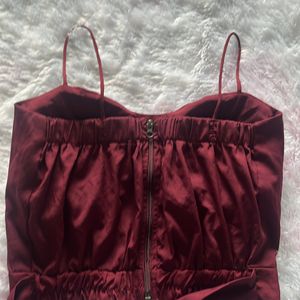 stunning wine criss crop top