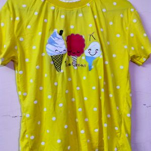 Yellow casual tee