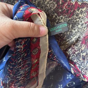 LV Silk Stole