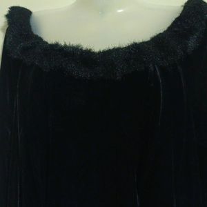 BEAUTIFUL VELVET BLACK LONG GOWN