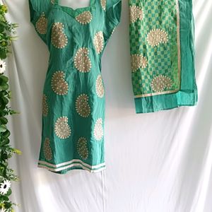 Embroidered Green Kurti With Dupatta Set