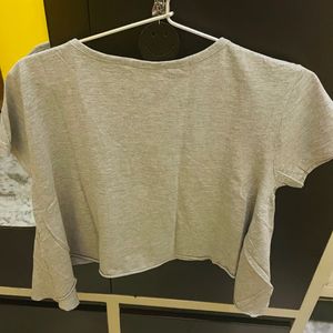 👚“Comfy Summer wear Cropped Top “ 👚/ Grey Color/ Slightly Used.