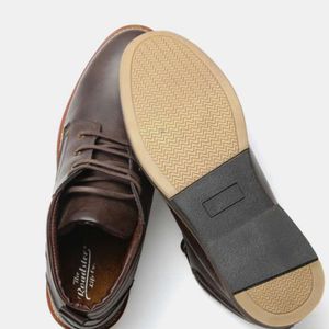 Roadster Men Coffee Brown Solid Mid-Top Flat