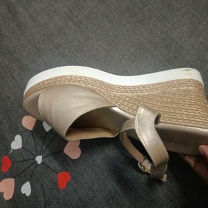 Nude Golden Wedges Heels By Lifestyle