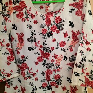 Harpa Top Off White With Red Flowers