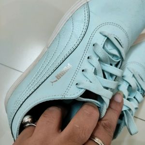 Branded Puma Shoes