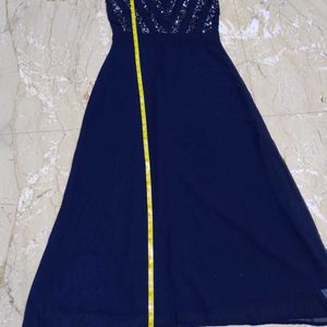 Madameo Navy Blue Sleeveless Gown