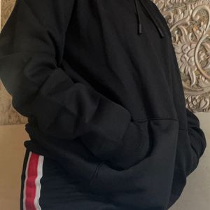 oversized warm hoodie.Brand new!