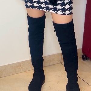 Women Black Thigh Length Boots