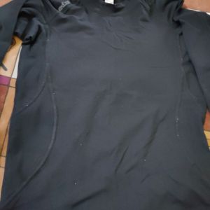 Stretchable Black Tshirt For Boys