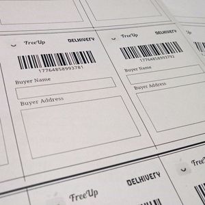 100 FreeUp Shipping Labels.