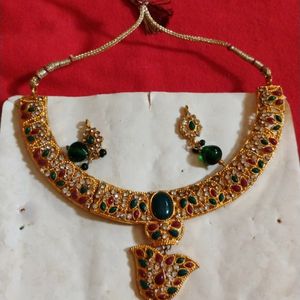 Necklace Set